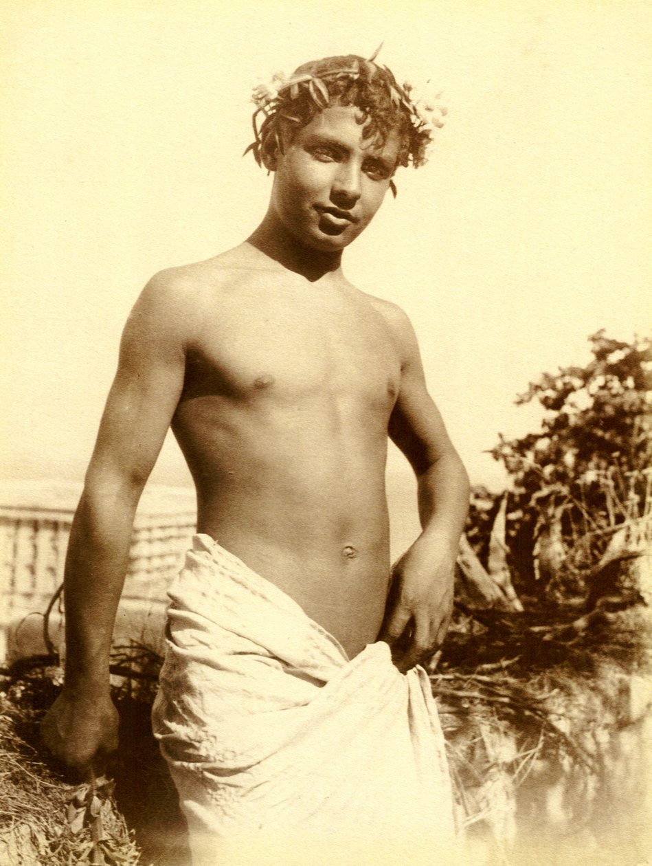 Tanulmány egy fiatal fiúról, Nápoly, 1899 körül (szépia fotó) alkotó: Baron Wilhelm von Gloeden