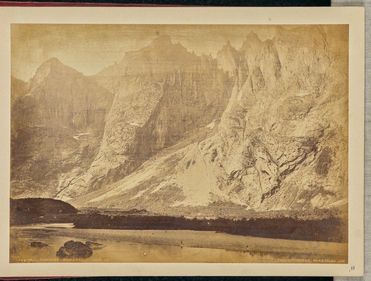 A Trolltinderne, Romsdal alkotó: Wiliam Dobson Valentine