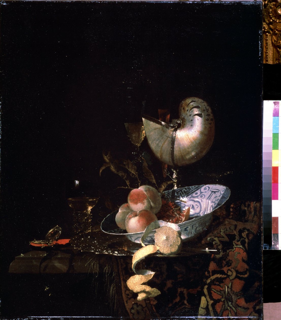 "Csendélet gyöngyház serleggel" (Csendélet gyöngyház serleggel) Őszibarack, citrom héjával (héjával) és pohár bor. Willem Kalf (1619-1693) festménye 1660 körül, Puskin Múzeum, Moszkva alkotó: Willem Kalf