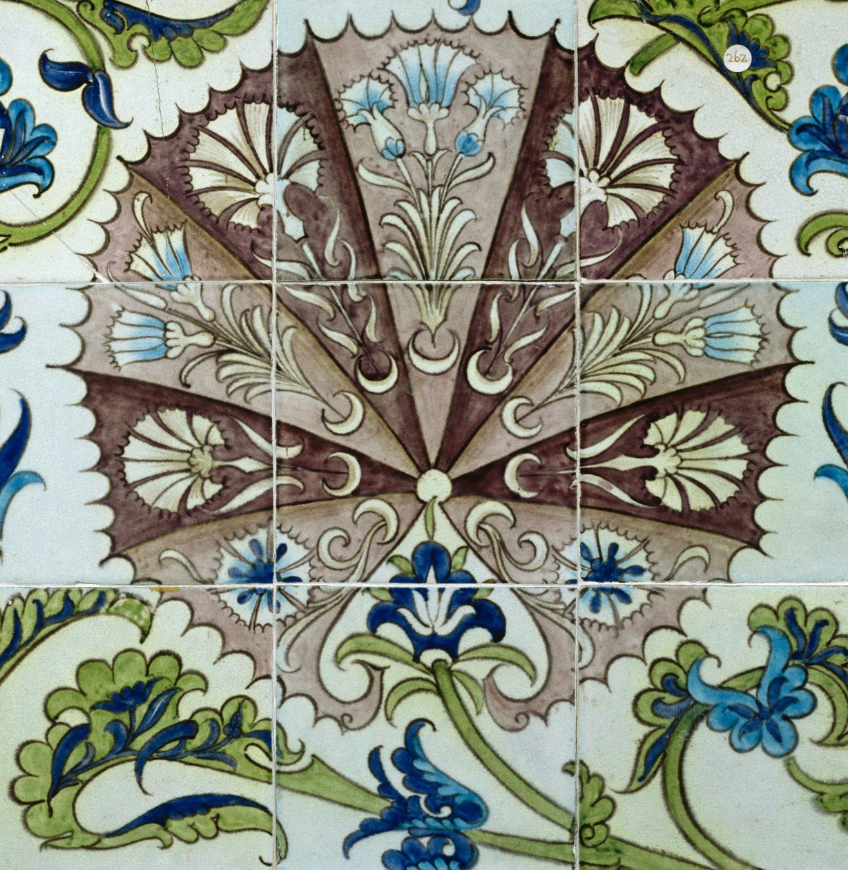 Virágos mintás csempepanel (kerámia) alkotó: William de Morgan