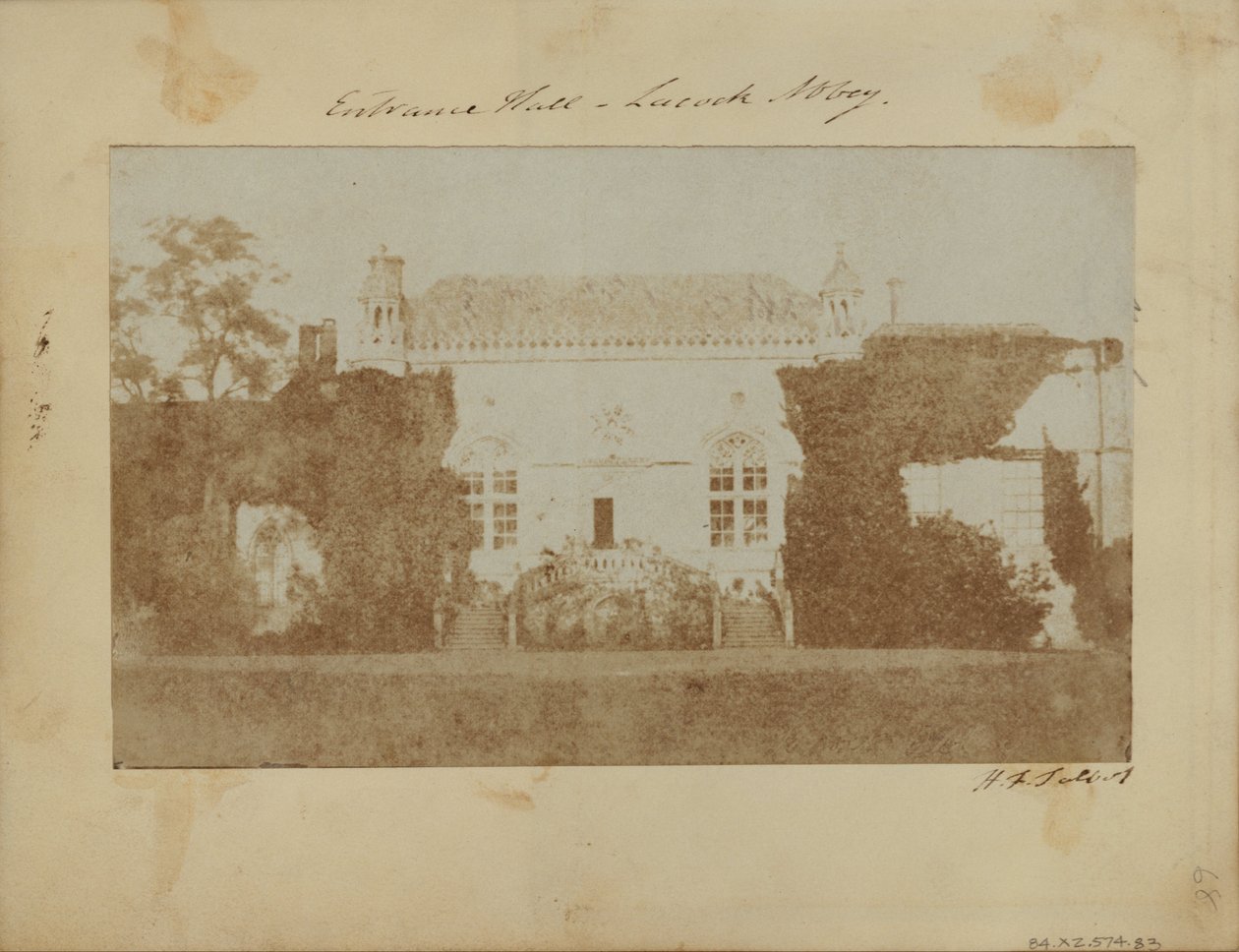 Lacock -apátság, a nyugati front. alkotó: William Henry Fox Talbot
