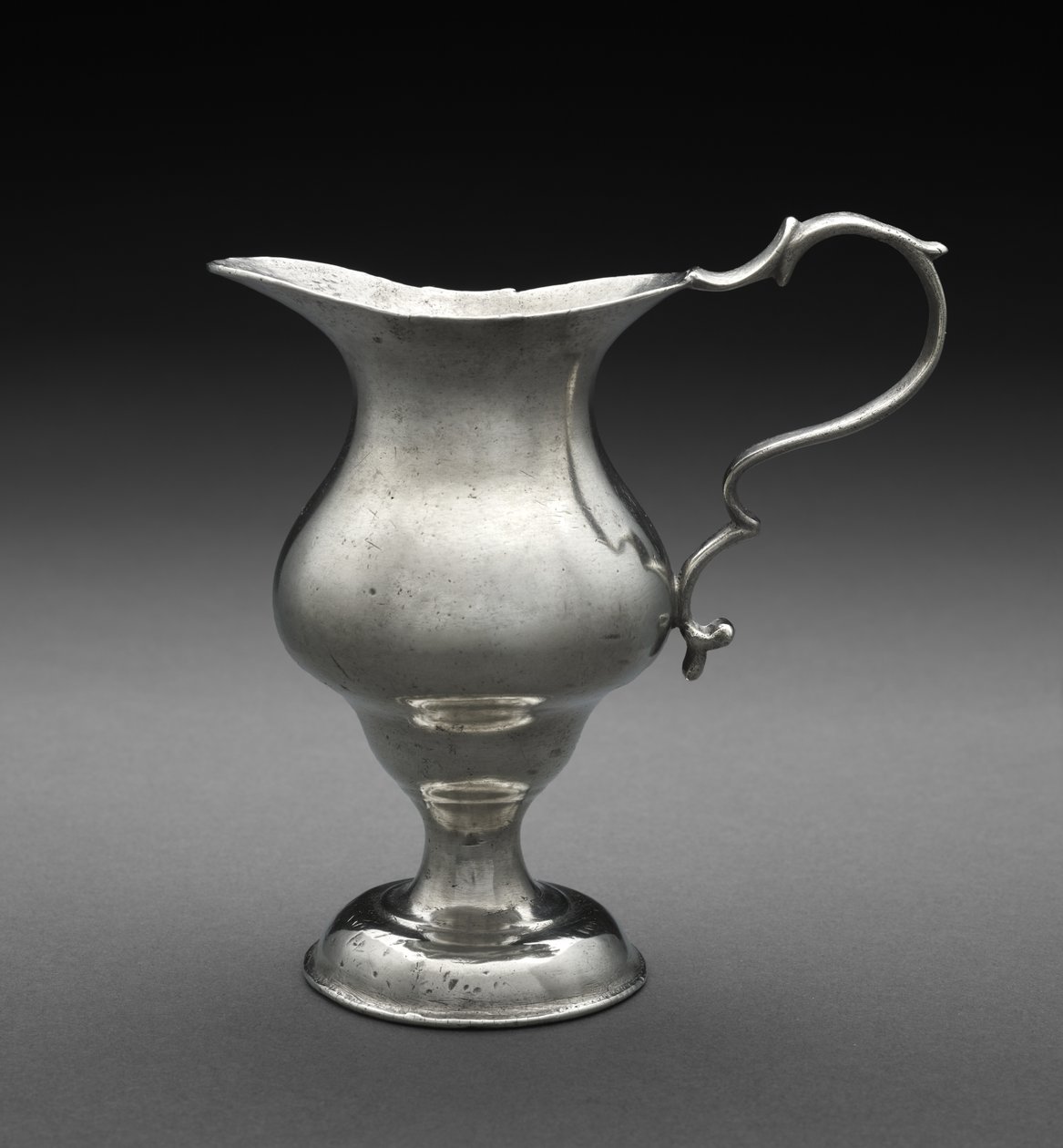 Krémes edény, 1764-98 körül (ón) alkotó: William (attr.to) Will