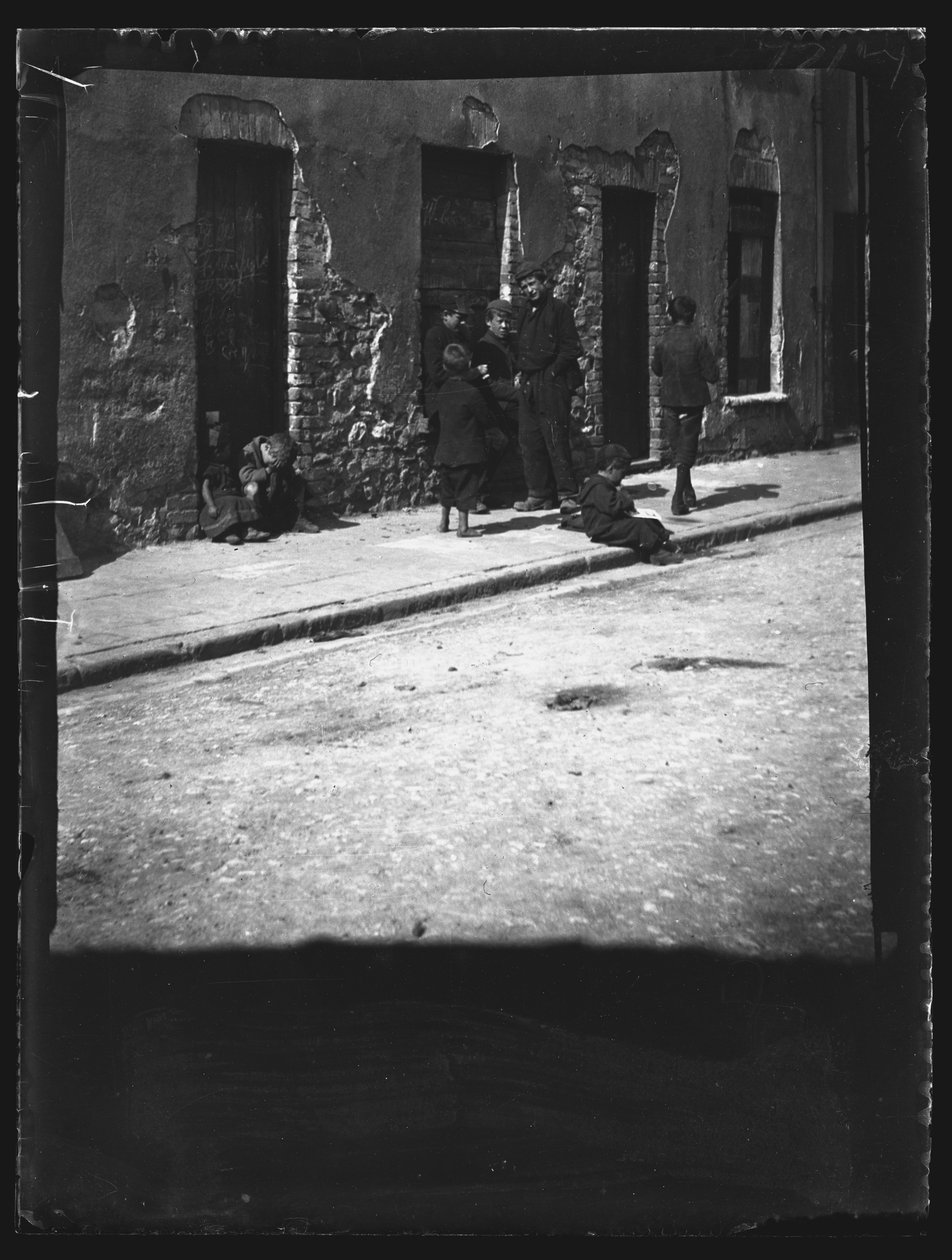 Halket Street, Cardiff, 1892. alkotó: William Booth