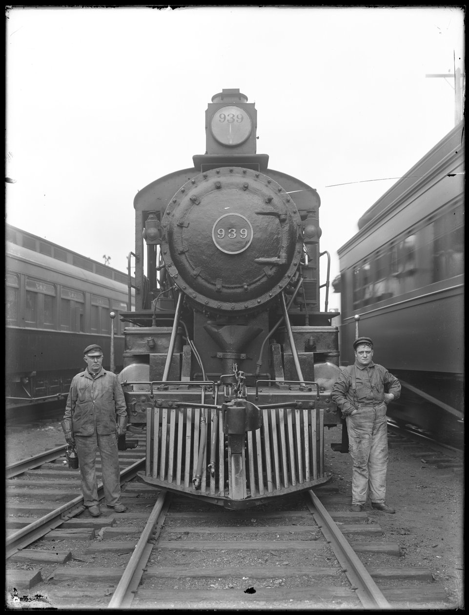 Erie Railroad mozdony, frontális, 1911-12 körül alkotó: William Davis Hassler