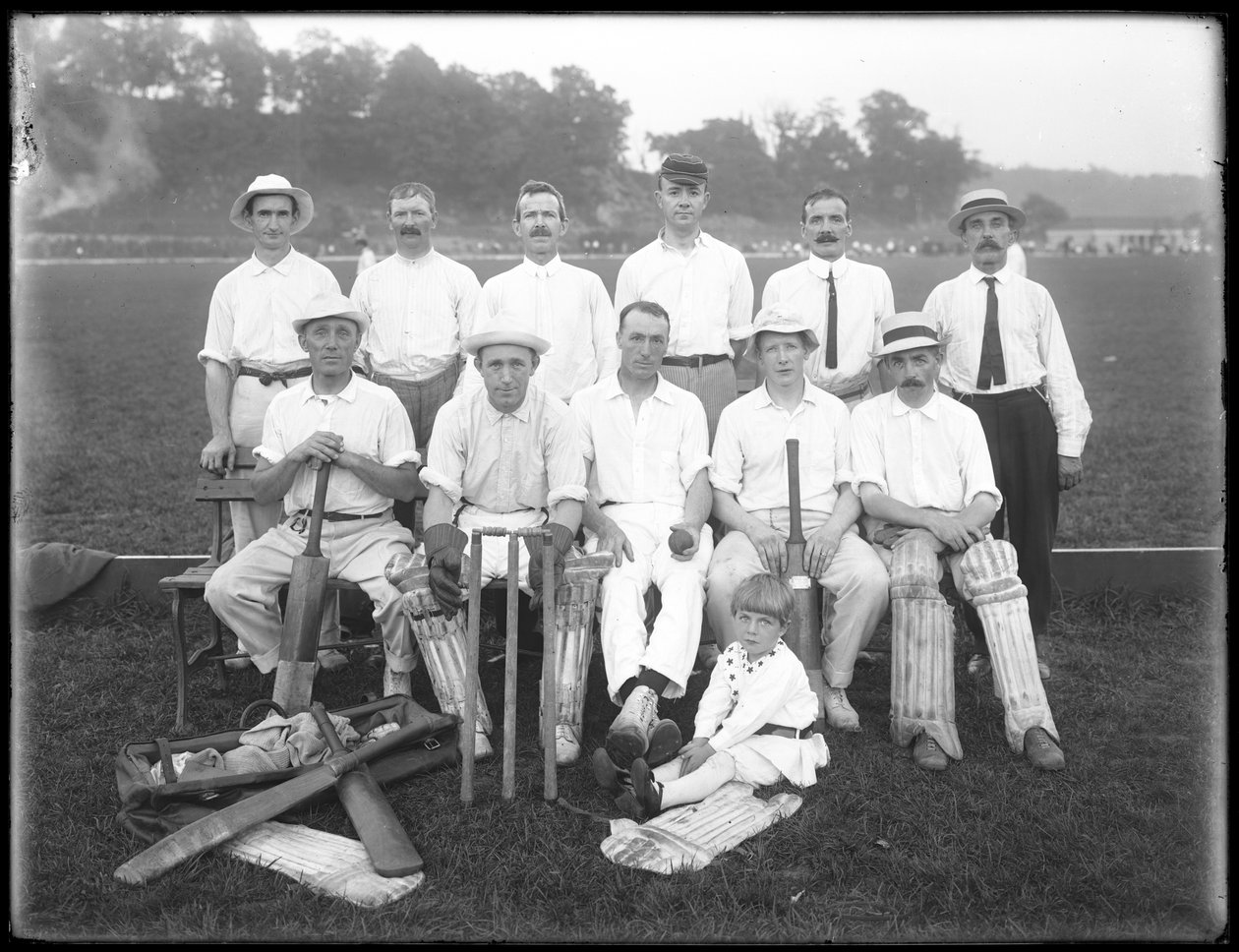 Csoportportré a Holdsport Cricket Clubról, 1911-12 alkotó: William Davis Hassler