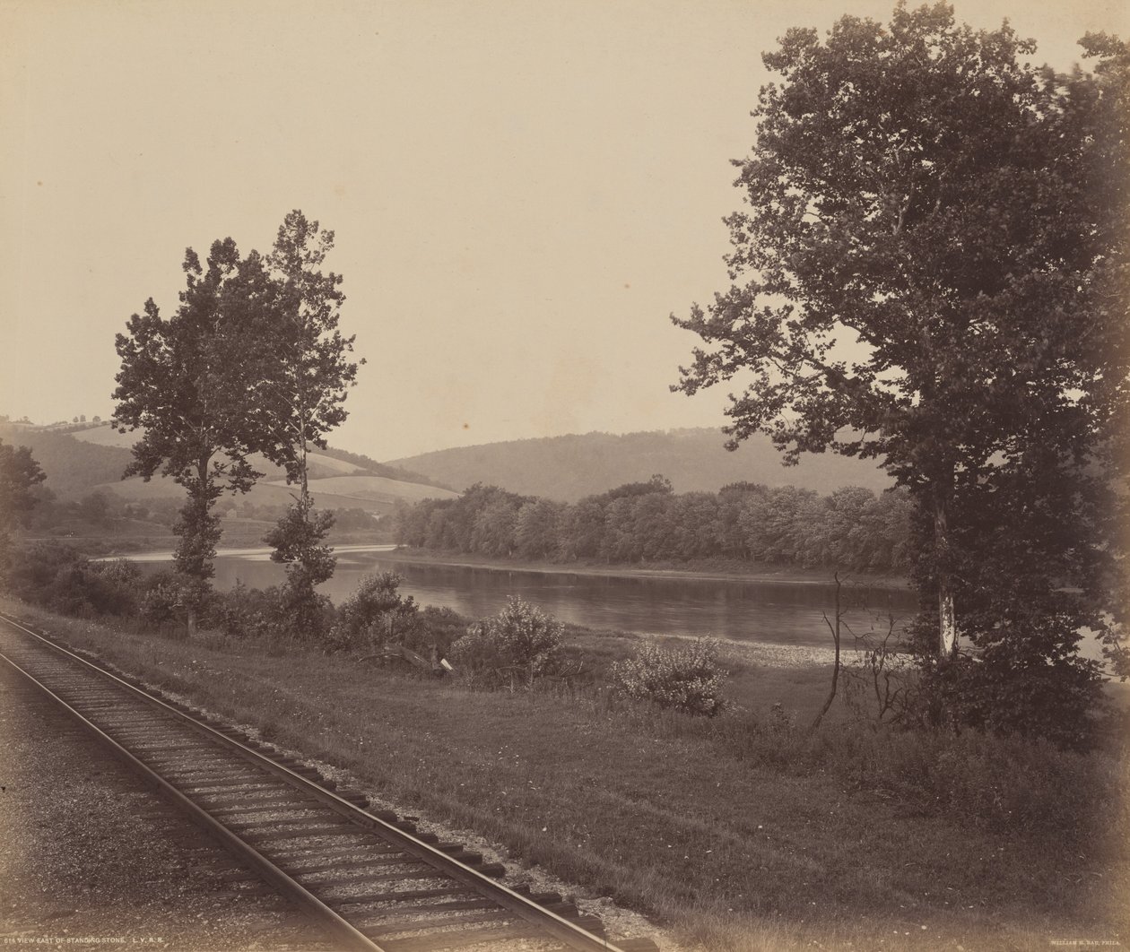 Keleti nézet az állókőről, c. 1895. alkotó: William H Rau