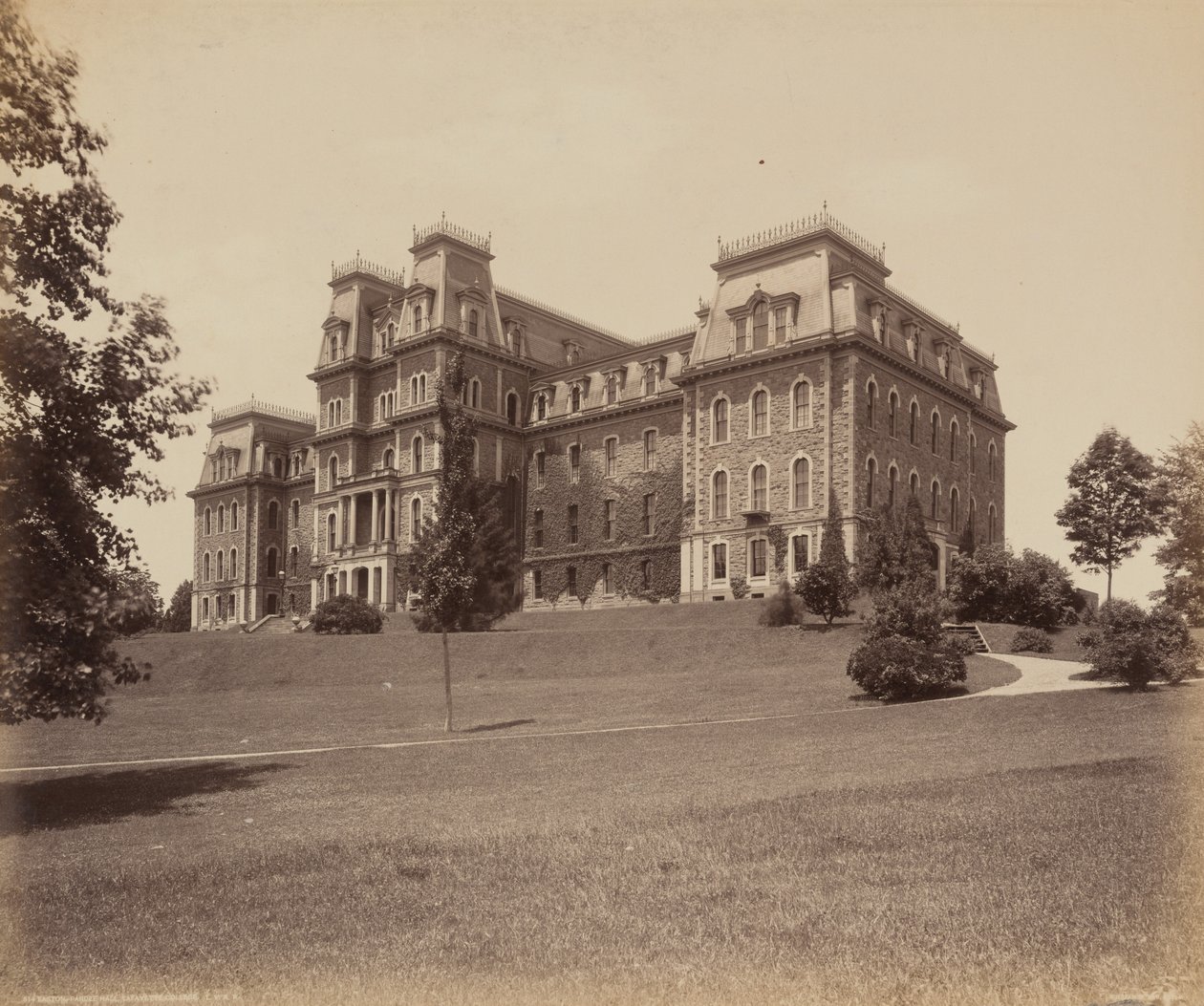 Easton, Pardee Hall, Lafayette College alkotó: William H. Rau