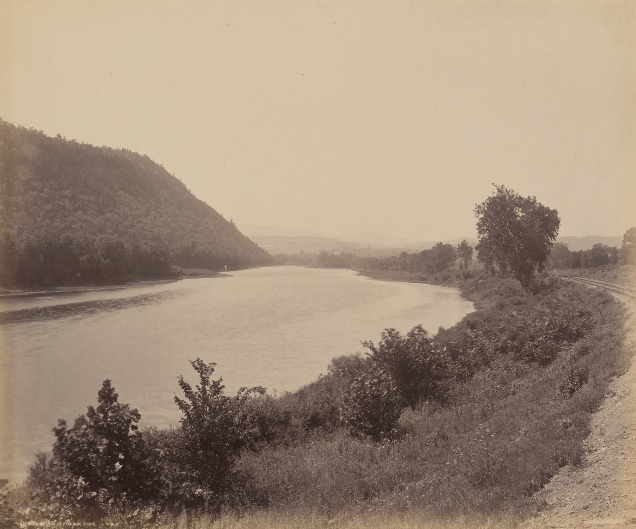 Susquehanna a Standing Stone-nál alkotó: William H. Rau