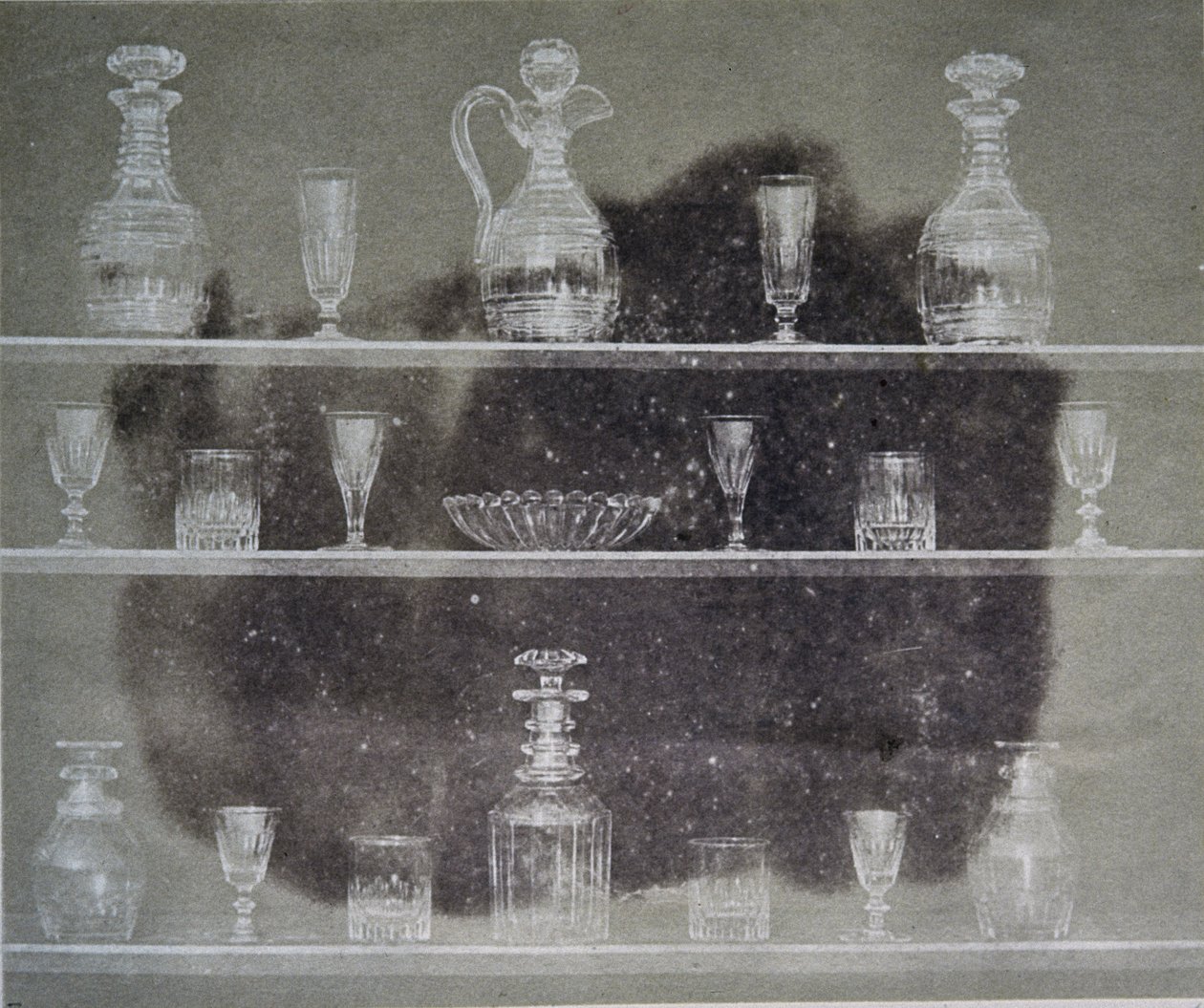 Üvegtárgyak, fénykép, a természet ceruzájából, 1844 alkotó: William Henry Fox Talbot