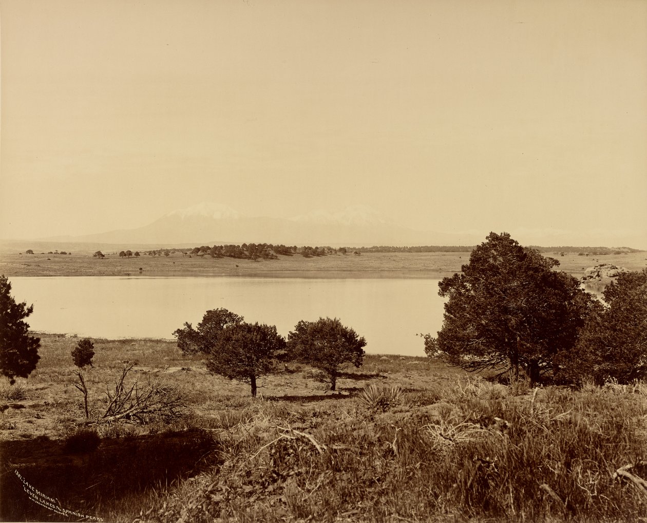 Miriam-tó, Leven-tavak és Spanish Peaks alkotó: William Henry Jackson