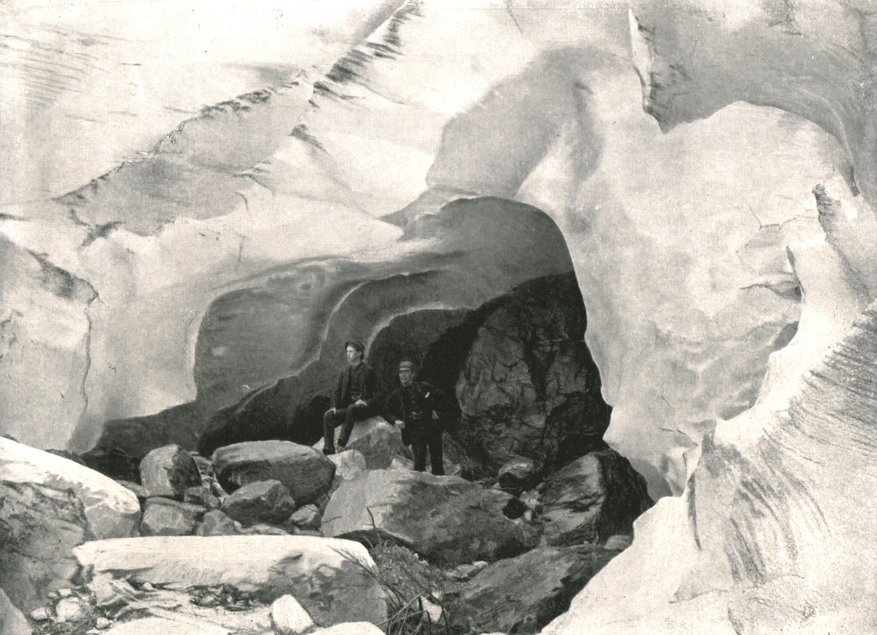 The Rockies: jégbarlang a Great Glacierben, Mount Sir Donald, Kanada, 1895. alkotó: William Notman and Son