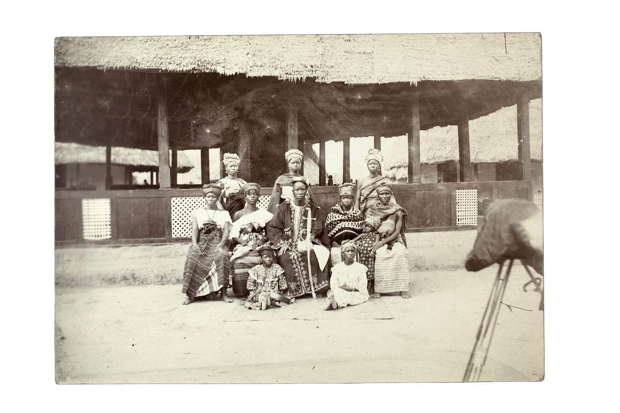 Native Chiefs and Harem, Mendi land (zselatin ezüst nyomat) alkotó: William Turnbull Balmer
