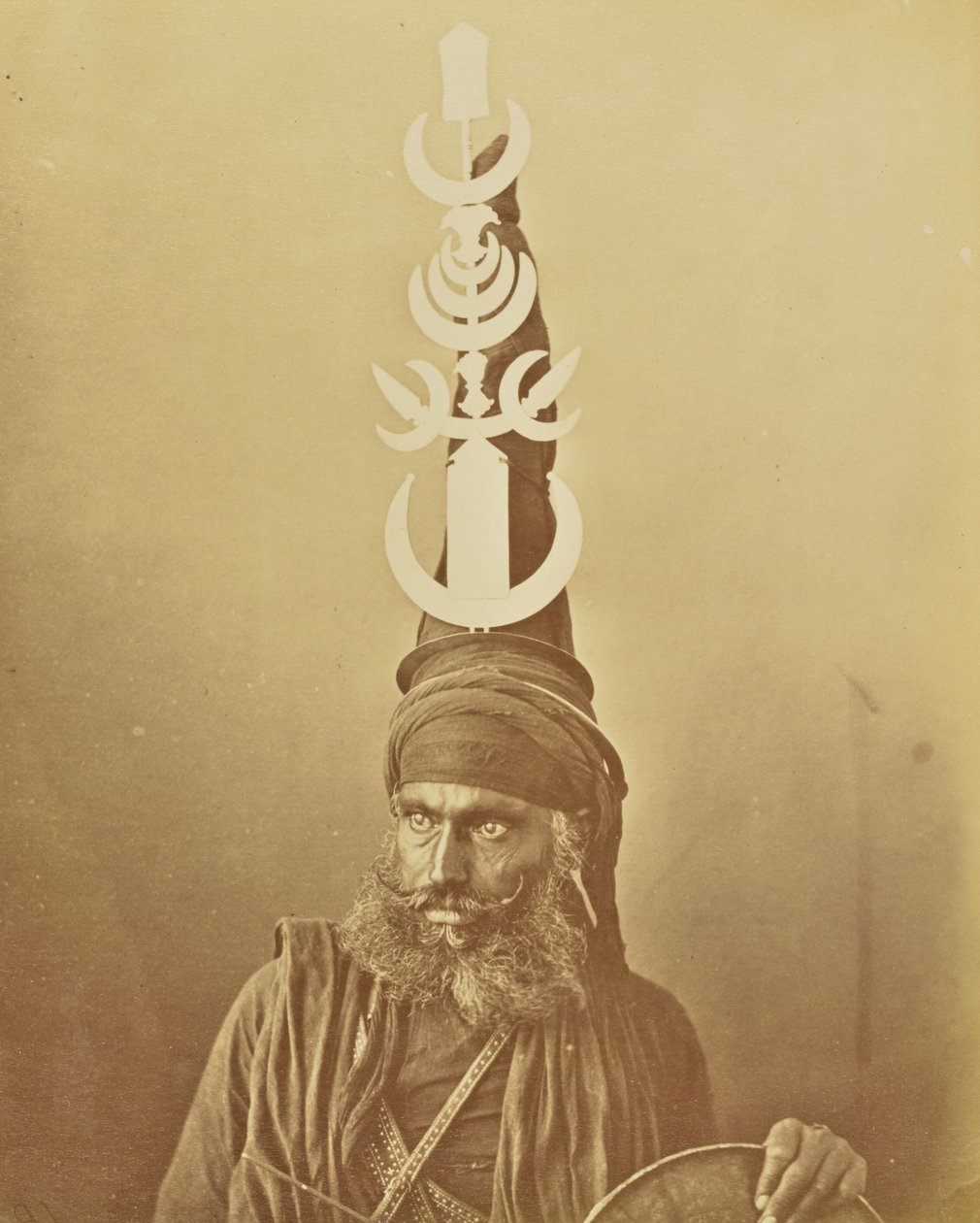 [Egy Nihang vagy Akali portréja] alkotó: Willoughby Wallace Hooper