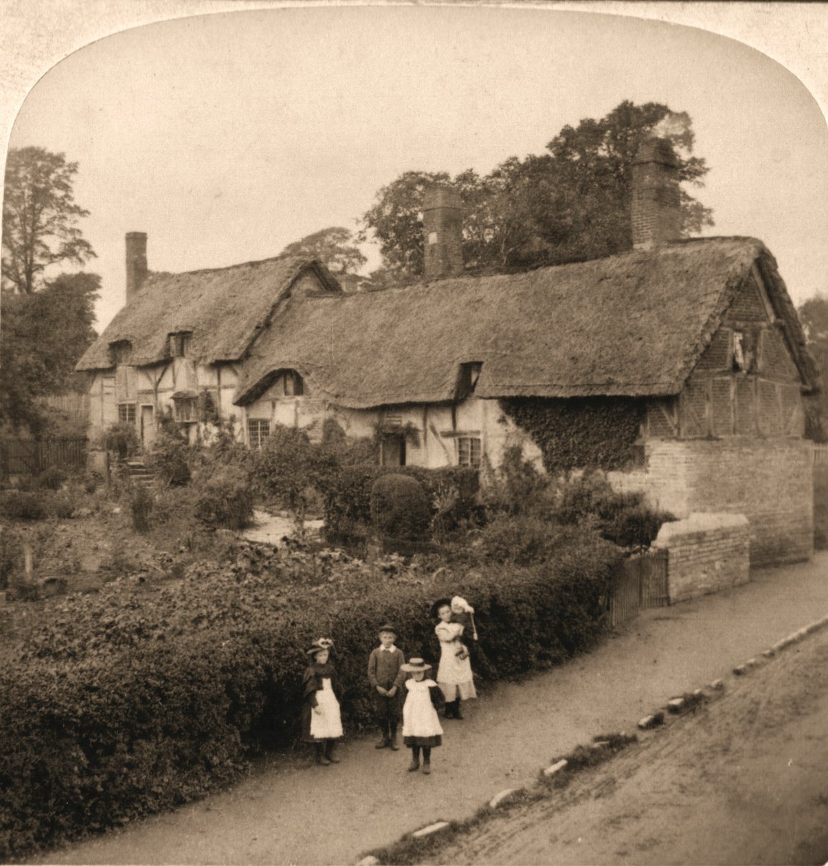 Anne Hathaway házikója, Shottery, Anglia, 1896. alkotó: Works and Sun Sculpture Studios