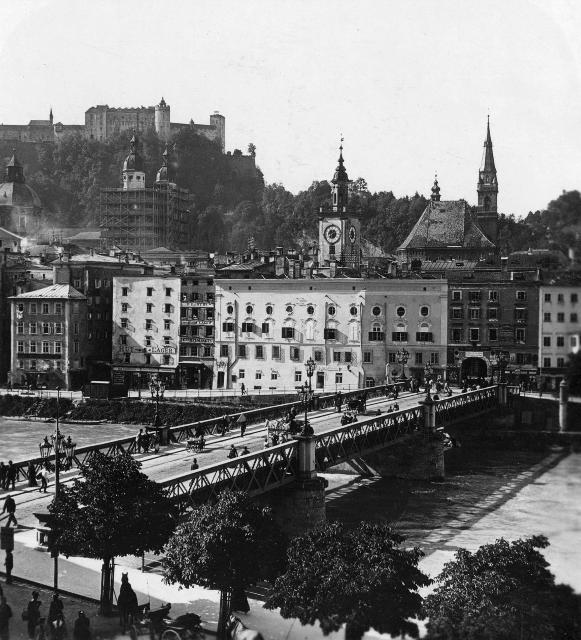 Híd a Salzachon, Salzburg, Ausztria, 1900-as évek. alkotó: Wurthle and Sons