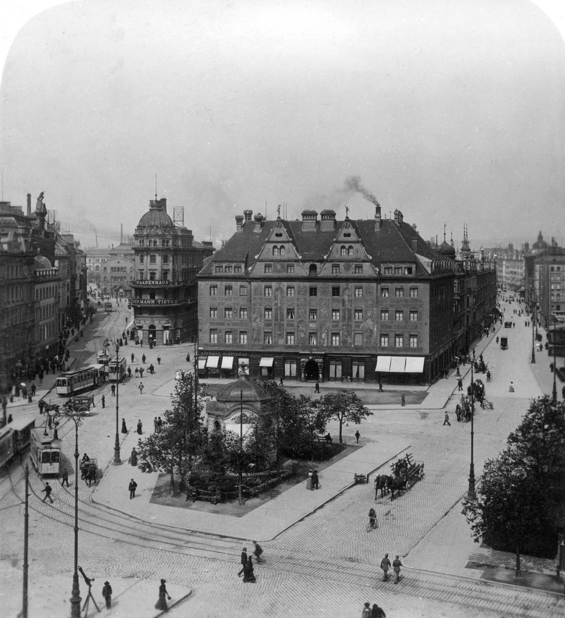 Karlsplatz, München, Németország, 1900-as évek. alkotó: Wurthle and Sons