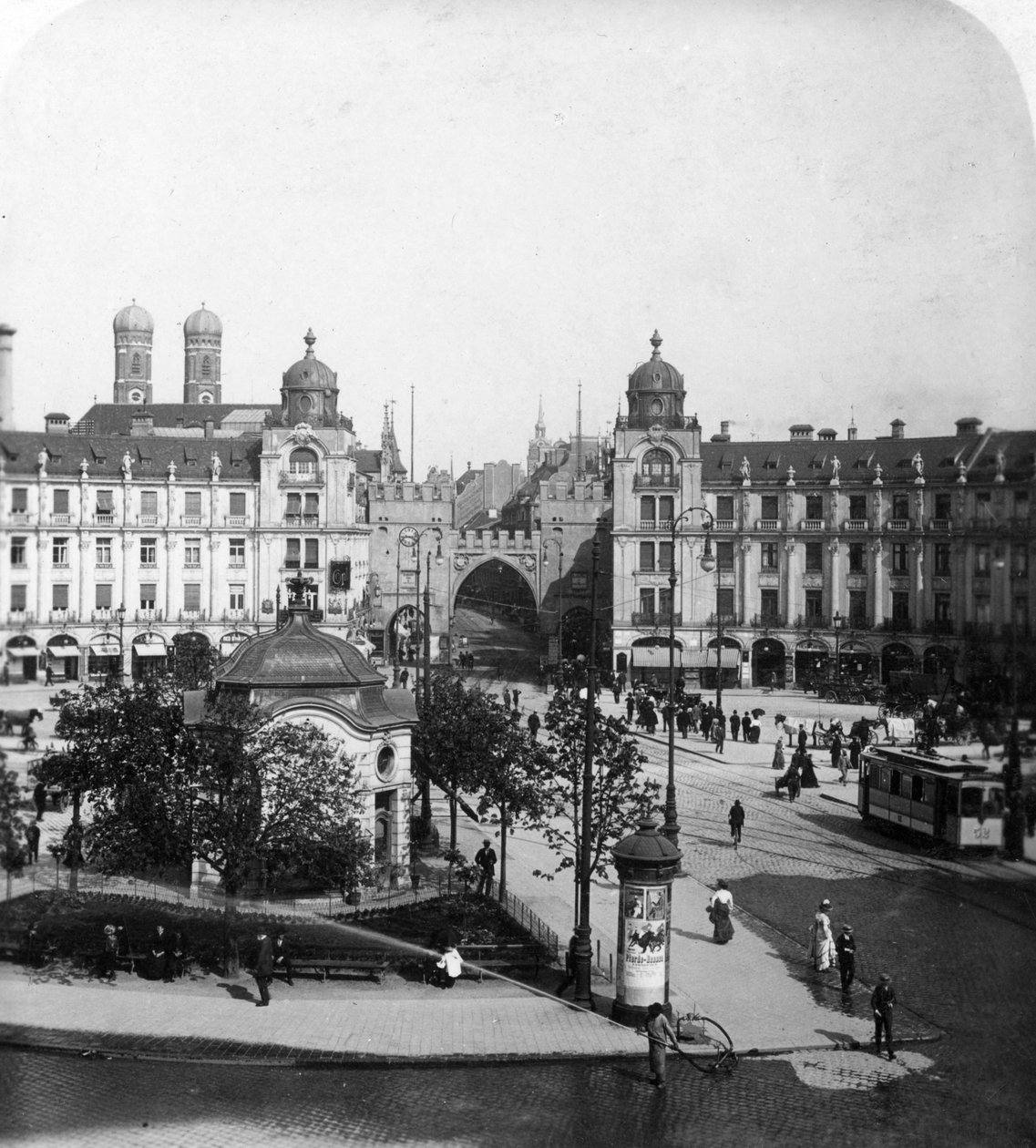 Karlsplatz, München, Németország, 1900-as évek. alkotó: Wurthle and Sons