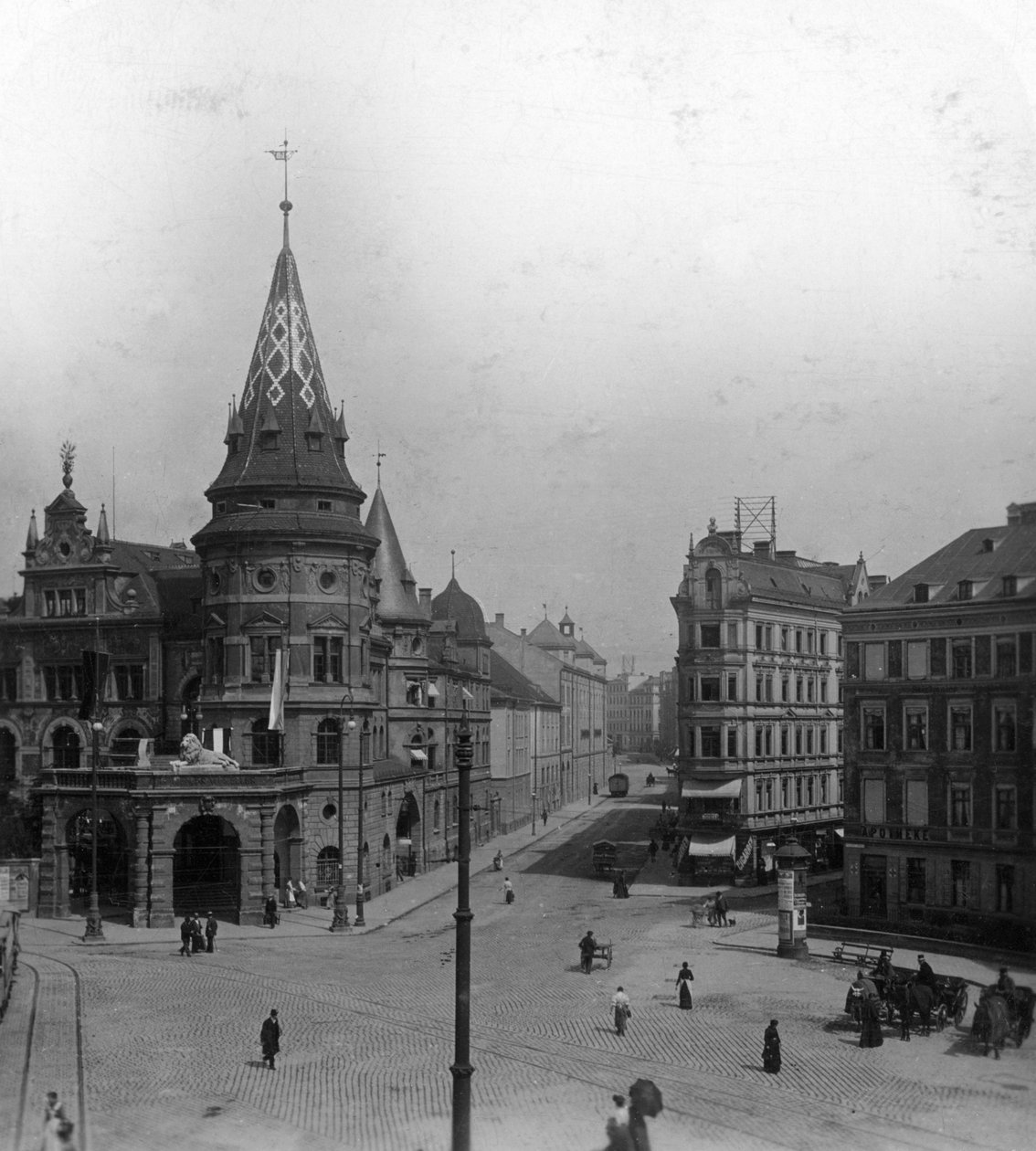 Löwenbräu Keller és Stiglmaierplatz, München, Németország, 1900-as évek. alkotó: Wurthle and Sons