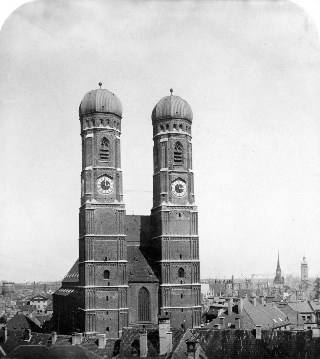A Frauenkirche, München, Németország, 1900 körül. alkotó: Wurthle and Sons