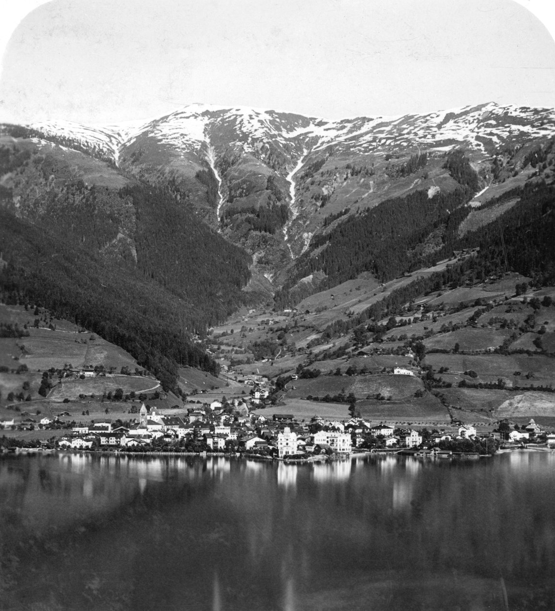 Zell am See és a Schmittenhöhe-hegy, Salzburg, Ausztria, 1900-as évek. alkotó: Wurthle and Sons
