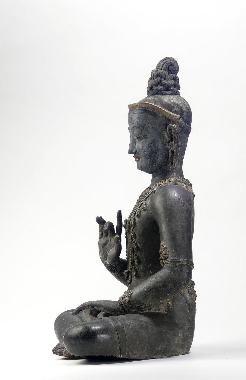 Nepáli-kínai stílusú bodhisattva (lakk, szövet, nyomokban kék, arany és zöld festék és aranylevél) alkotó: Yuan Dynasty Chinese School