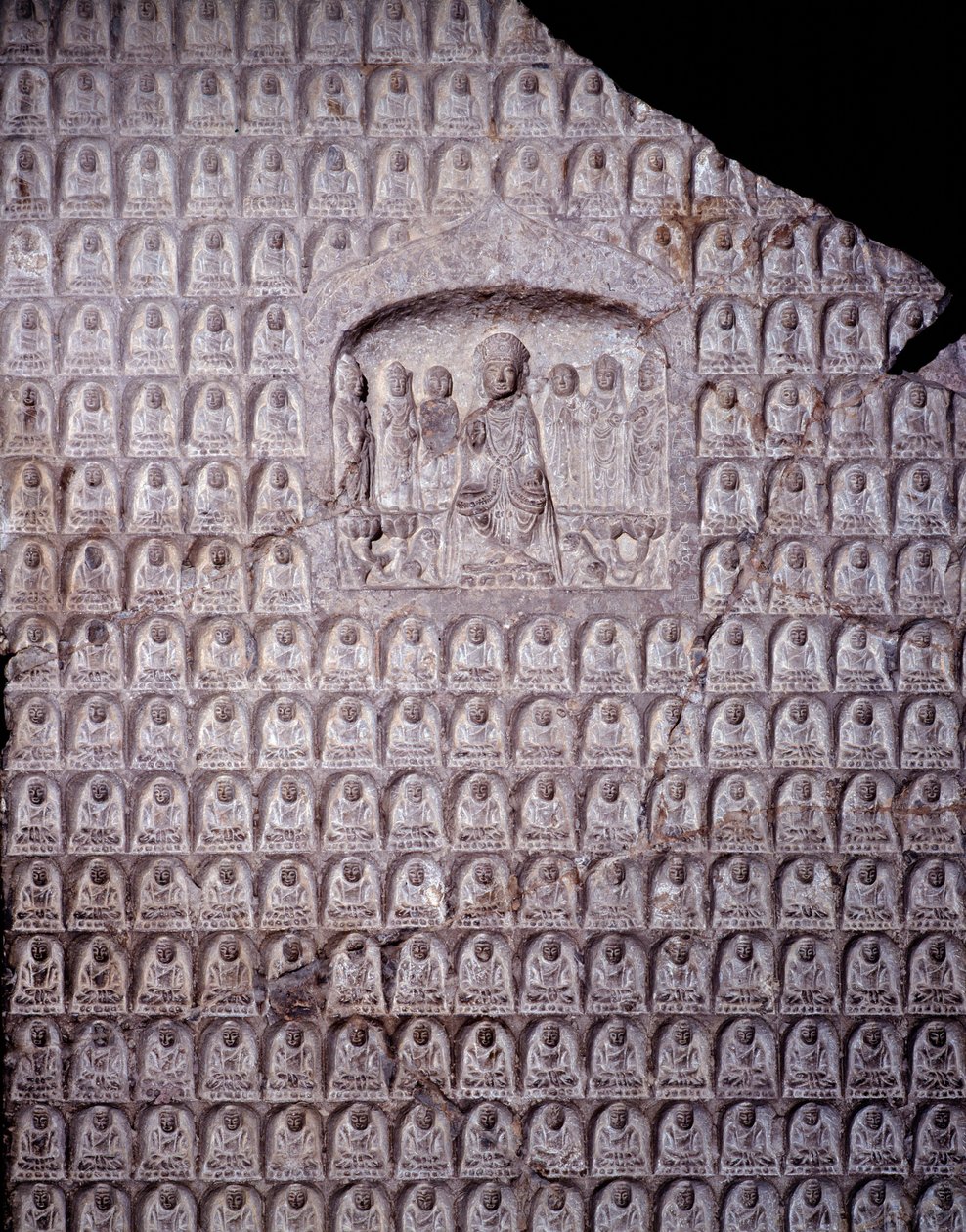 Kínai művészet: az ezer Buddha sztéléje. A Zhou-dinasztia időszaka (Cheou). Kr.e. 11-3. Shanghai. Shanghai Múzeum alkotó: Zhou Dynasty Chinese School