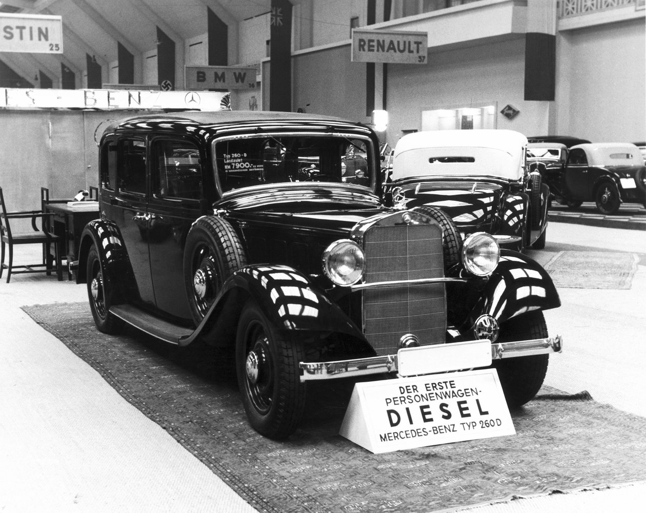 Mercedes-Benz 260D dízel limuzin, Berlin 1936 alkotó: Zoltan Glass