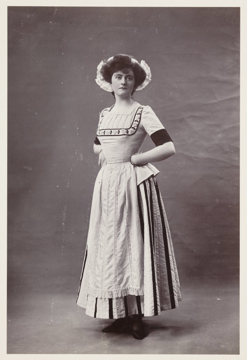 Edwardian portré, nő 18. századi ruhában alkotó: John Pardon