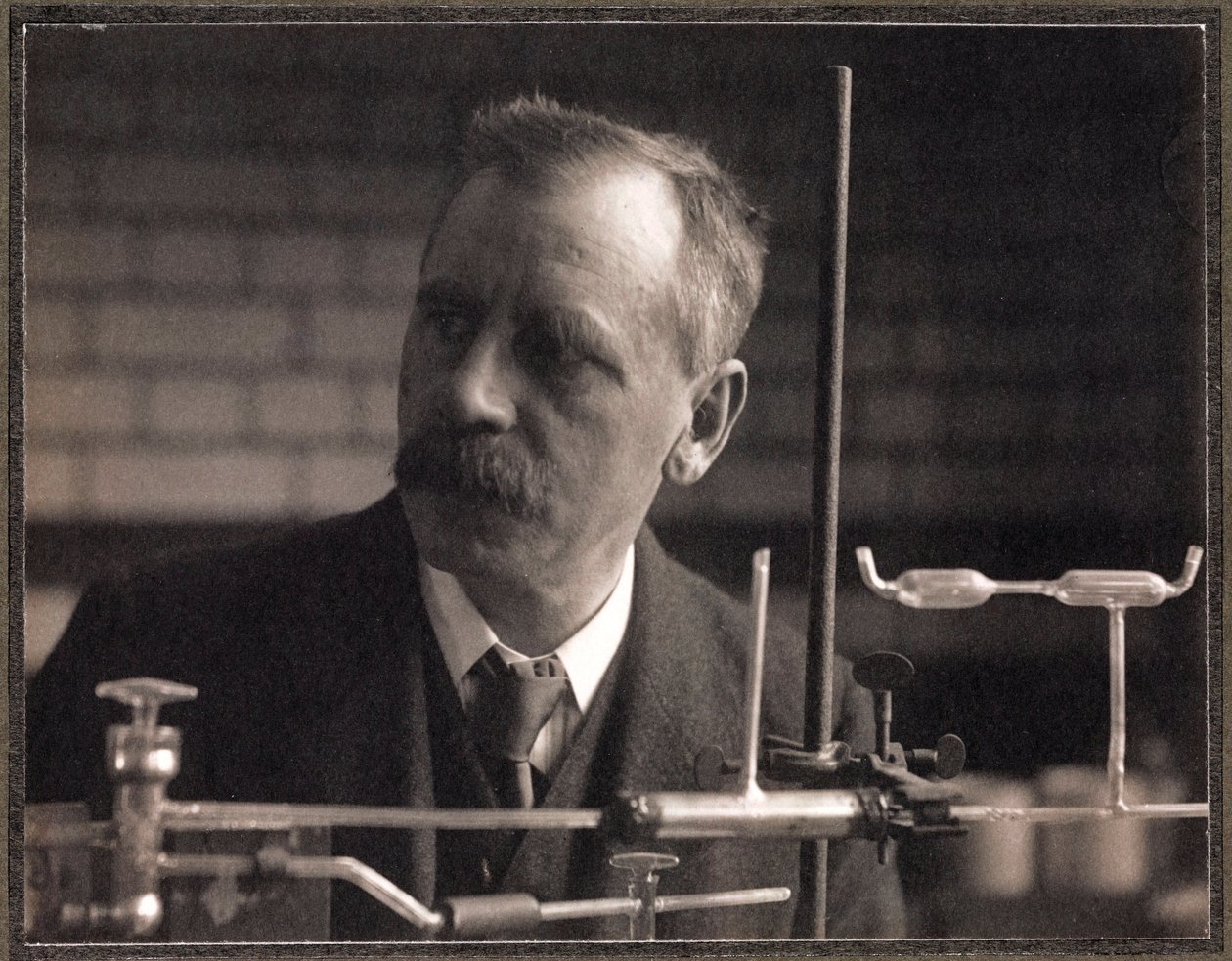 Herbert Brereton Baker, brit kémikus alkotó: Ferdinand Georg Waldmuller
