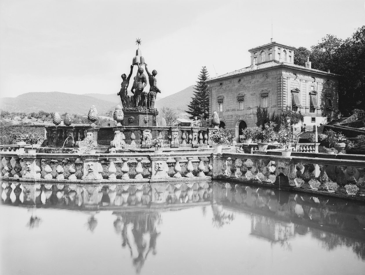 Fő szökőkút a Villa Lante-ban Bagnaiában, Viterbo külvárosában. alkotó: Henry Charles Fehr