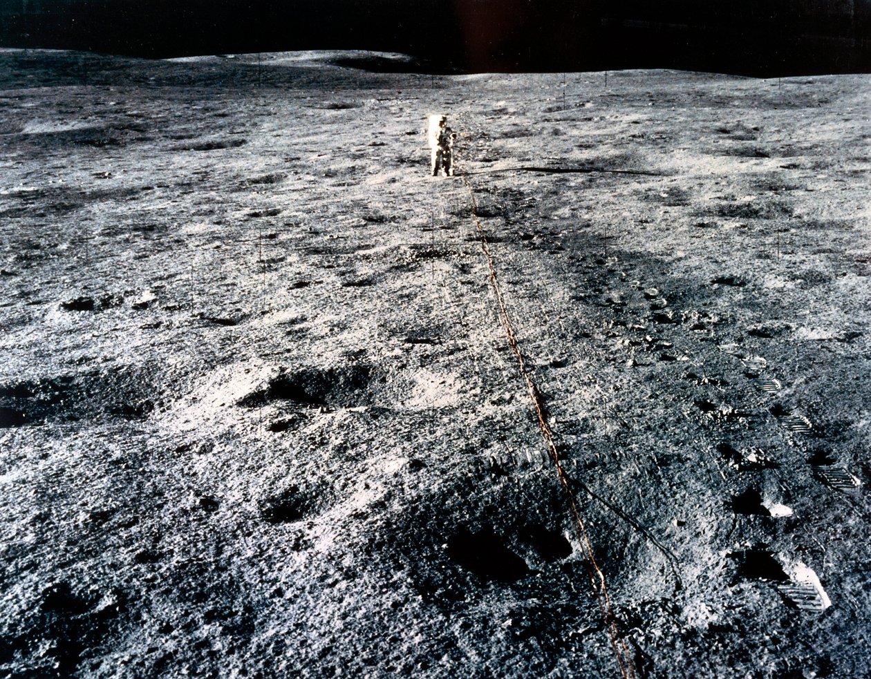 Manned Space Flight, USA, Apollo 14 Apollo 14 űrhajós, Edgar Mitchell a Holdon alkotó: Frederick (attr. to) Barnard