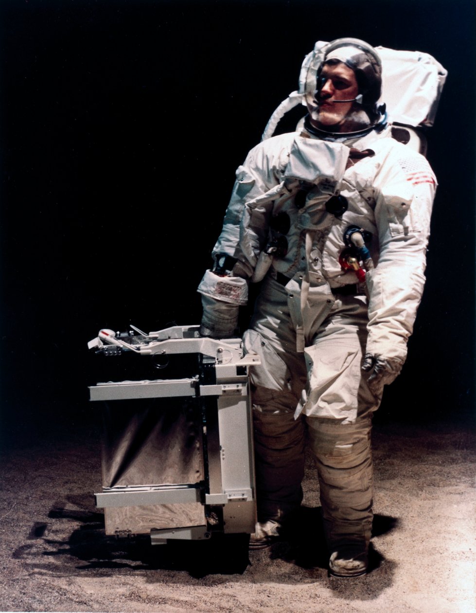Manned Space Flight, USA, Apollo, General Az Apollo Laser Ranging Retro-Reflector alkotó: Ferdinand Georg Waldmuller