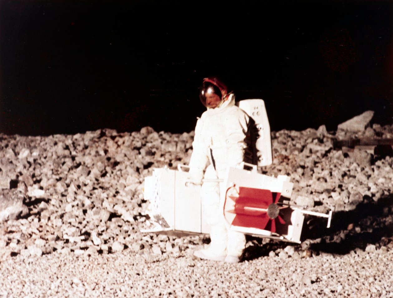 Manned Space Flight, USA, Apollo, General, Training Holdfelszíni tevékenységek gyakorlása alkotó: Ferdinand Georg Waldmuller