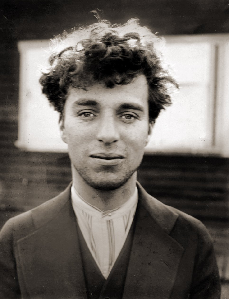 Charlie Chaplin 27 éves portréja alkotó: Hippolyte Lalaise Devéria