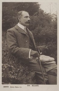 Sir Edward Elgar, angol zeneszerző (f/w fotó) alkotó: (after) English photographer
