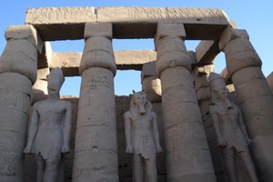 A luxori templom, ókori egyiptomi építészet Luxorban