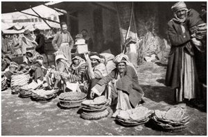 Suq El Khubur, őshonos kenyérpiac, Bagdad, Irak, 1925.