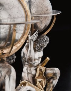 Két kivételes földi és égi földgömb, az augsburgi Herkules és Atlas támogatásával