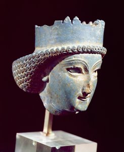 Egy herceg feje, Perszepoliszból, Kr.e. 5-4. század (lapis lazuli) alkotó: Achaemenid