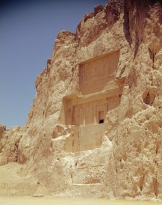 I. Artaxerxész sírja, ie 466-464 körül alkotó: Achaemenid