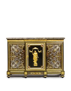 Lajos XVI. Lajos oldalsó szekrénye, a Marchand-Mercier Claude-Francois Julliot megbízásából, XIV. Lajos intarzia panelekkel, 1775-1800 körül (ormoluba szerelt, sárgaréz és ón kirakású ébenfa és teknősbéka alkotó: Adam (attr. to) Weisweiler