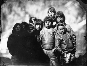 Inuit fiúk csoportképe