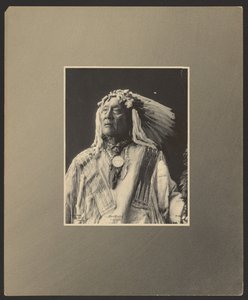 Magas Medve, Sioux