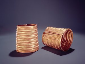 Karláncpár, Derrinboyból, Offaly megyéből, középső bronzkori alkotó: Age Bronze