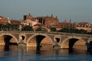Pont-Neuf a Garonne folyó felett, Toulouse, Midi-Pyrénées, Franciaország alkotó: Nicolas Toussaint Charlet