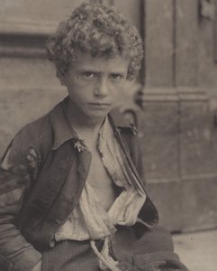 Egy velencei utcagyerek alkotó: Alfred Stieglitz