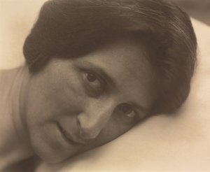 Alma Wertheim alkotó: Alfred Stieglitz