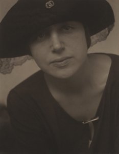 Helen Freeman alkotó: Alfred Stieglitz