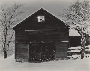 A fekete pajta és a fehér hó alkotó: Alfred Stieglitz