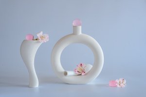 Minimalista rózsaszín csendélet